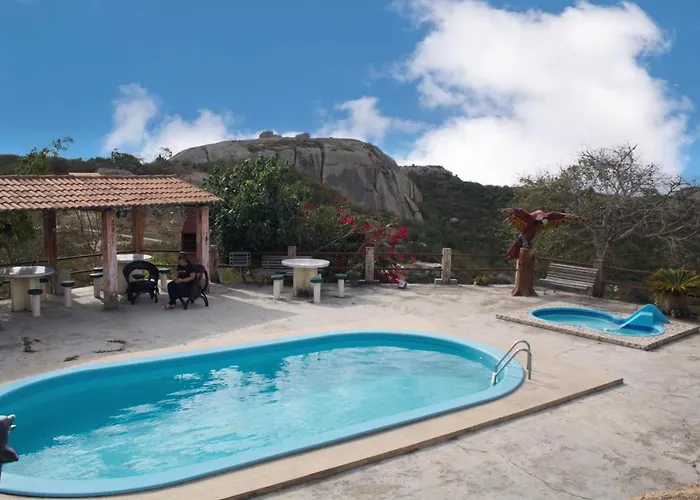 Pousada E Restaurante La Na Roca - Belezas Do Monte Chale E Suite